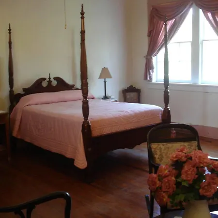 Old Castillo Bed And Breakfast-3